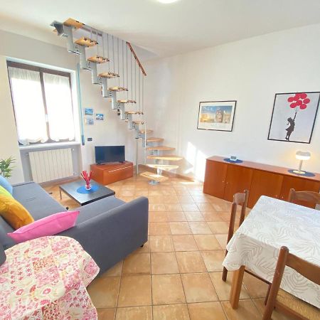 La Discografica, Elegante E Spaziosa Per Gruppi Apartment Trezzano Rosa Luaran gambar